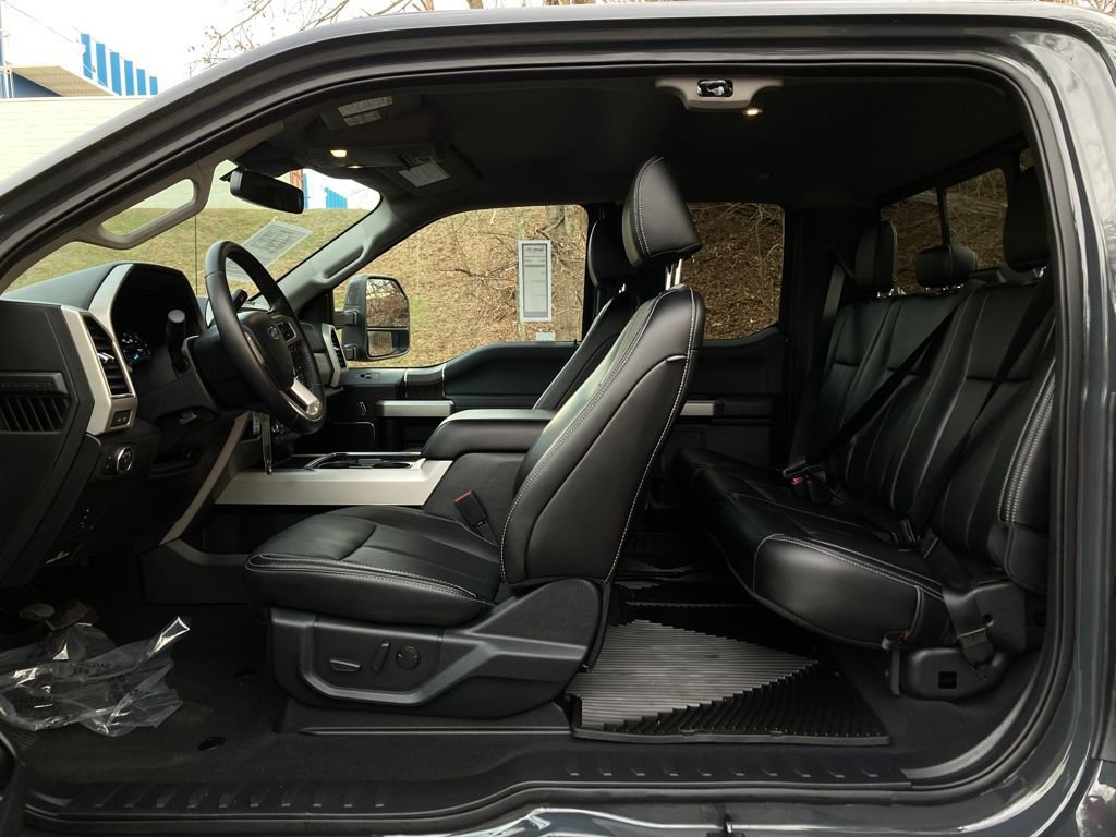 Certified 2021 Ford F250 Lariat w/ Lariat Value Package image 21