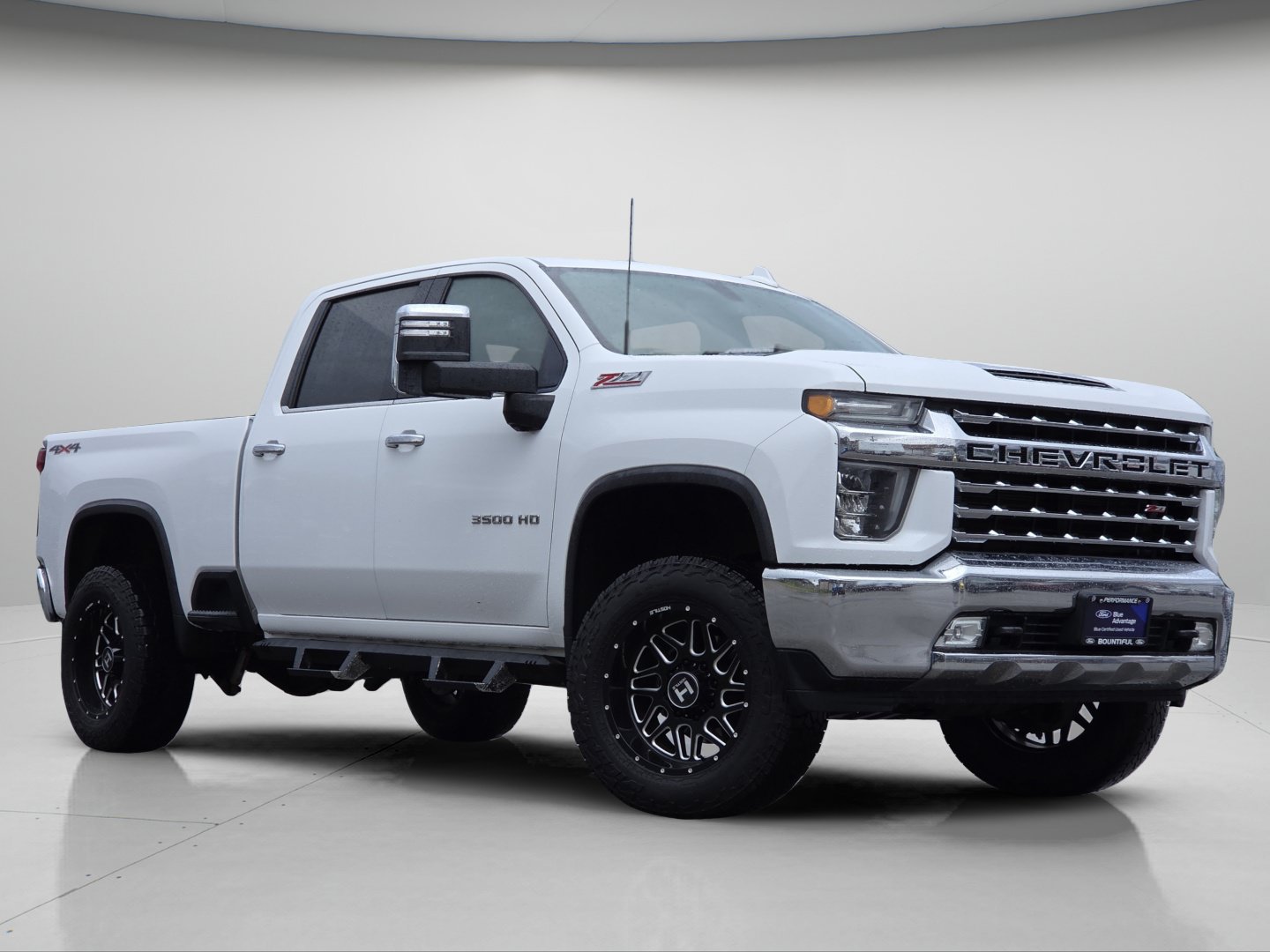 Used 2020 Chevrolet Silverado 3500 LTZ w/ LTZ Convenience Package AWD/4WD image 2