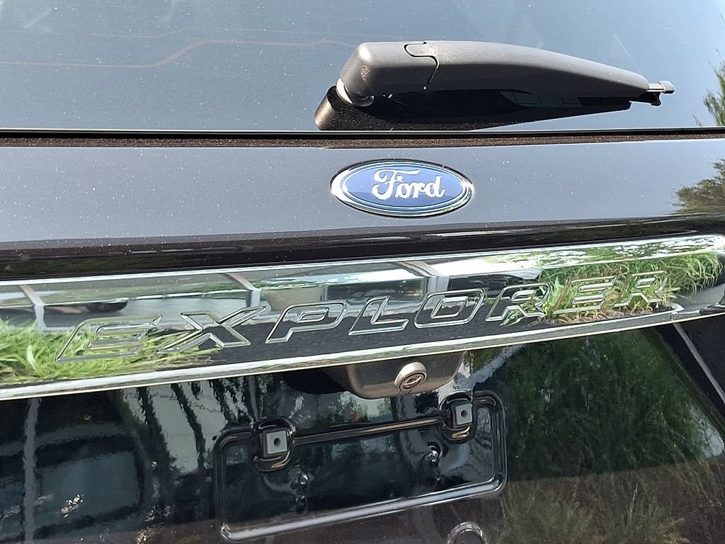Certified 2023 Ford Explorer XLT AWD/4WD image 31