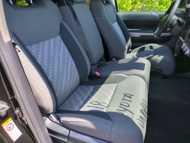 Used 2018 Toyota Tundra SR5 AWD/4WD image 32