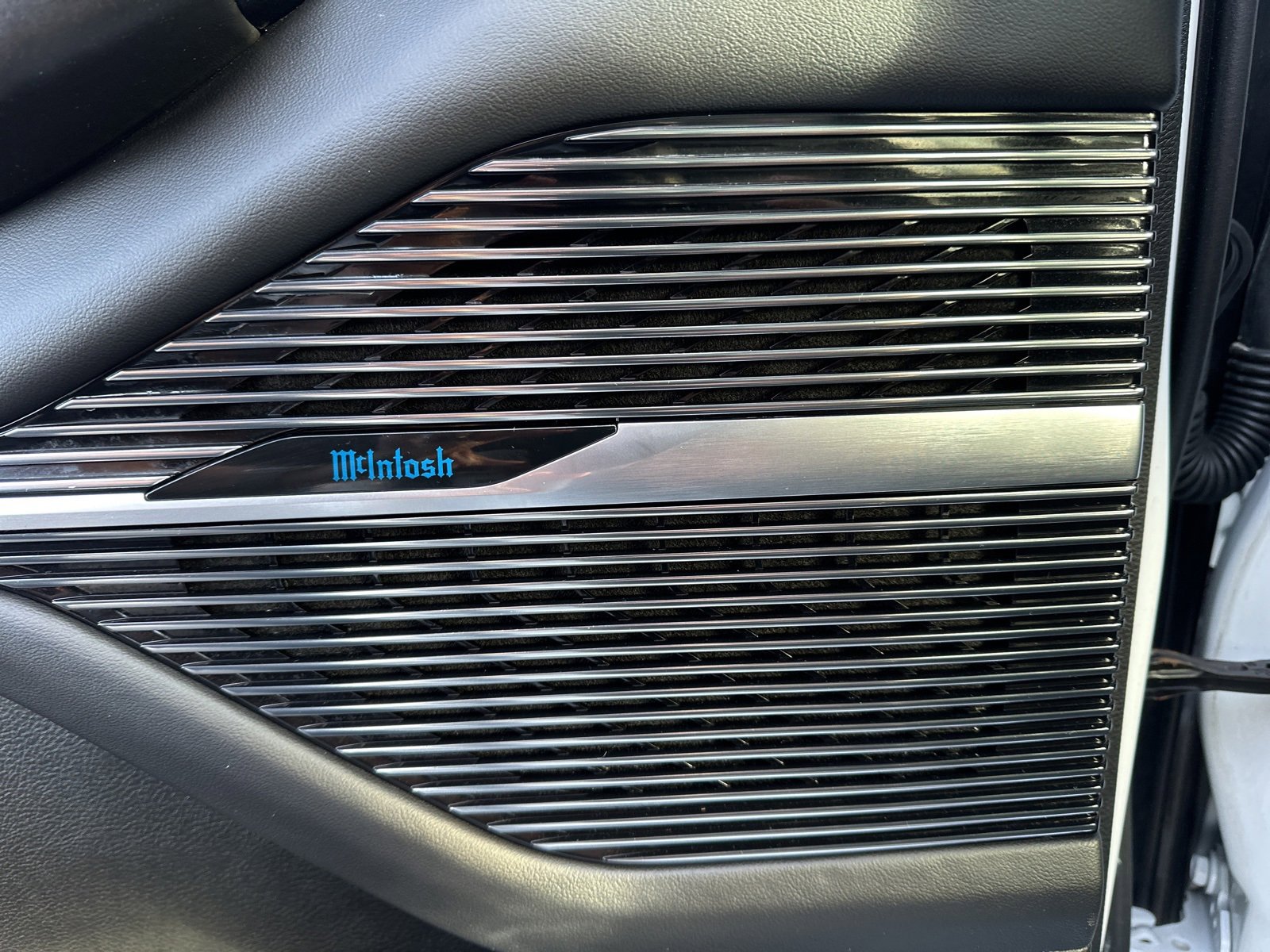 Used 2024 Jeep Grand Wagoneer Series II w/ Quick Order Packagew 28T image 24