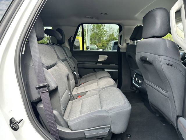 Certified 2025 Ford Expedition Active AWD/4WD image 36