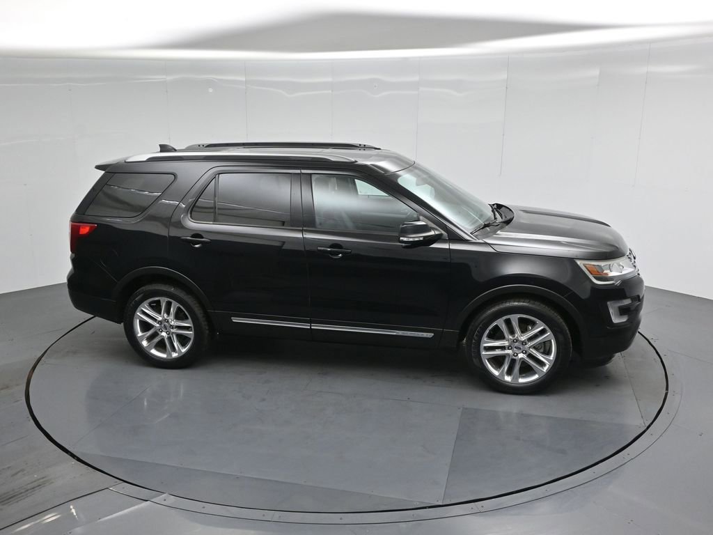 Certified 2017 Ford Explorer XLT w/ Equipment Group 202A image 57