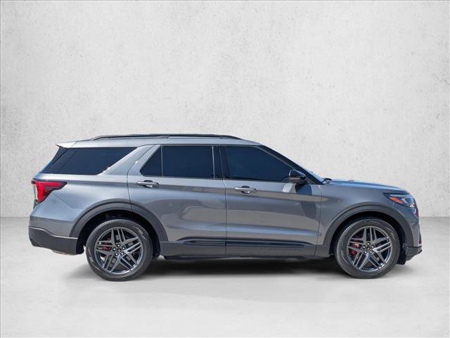 Certified 2025 Ford Explorer ST AWD/4WD image 4
