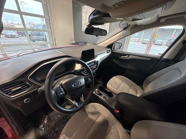Certified 2020 Ford Escape SE image 18