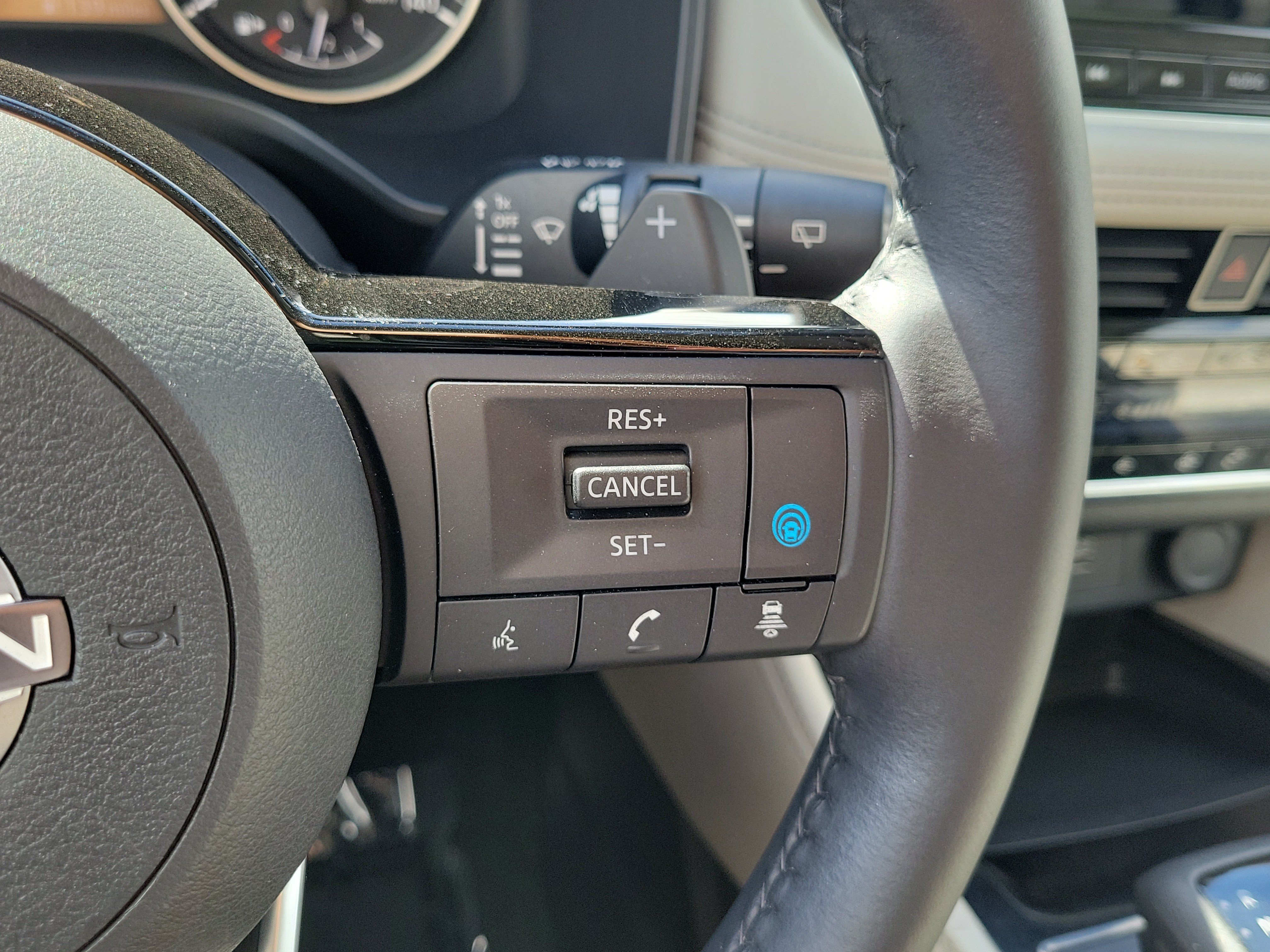 Used 2023 Nissan Rogue SL w/ SL Premium Package FWD image 25