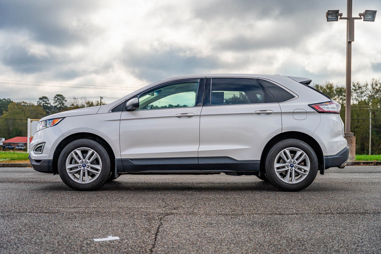 Certified 2017 Ford Edge SEL w/ Equipment Group 201A image 4