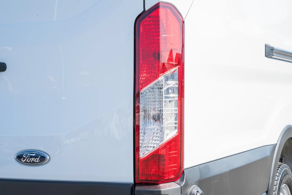 Certified 2025 Ford Transit 250 148 High Roof Extended RWD image 6