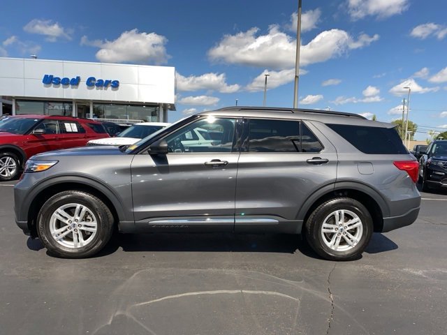Certified 2023 Ford Explorer XLT w/ Equipment Group 202A image 6
