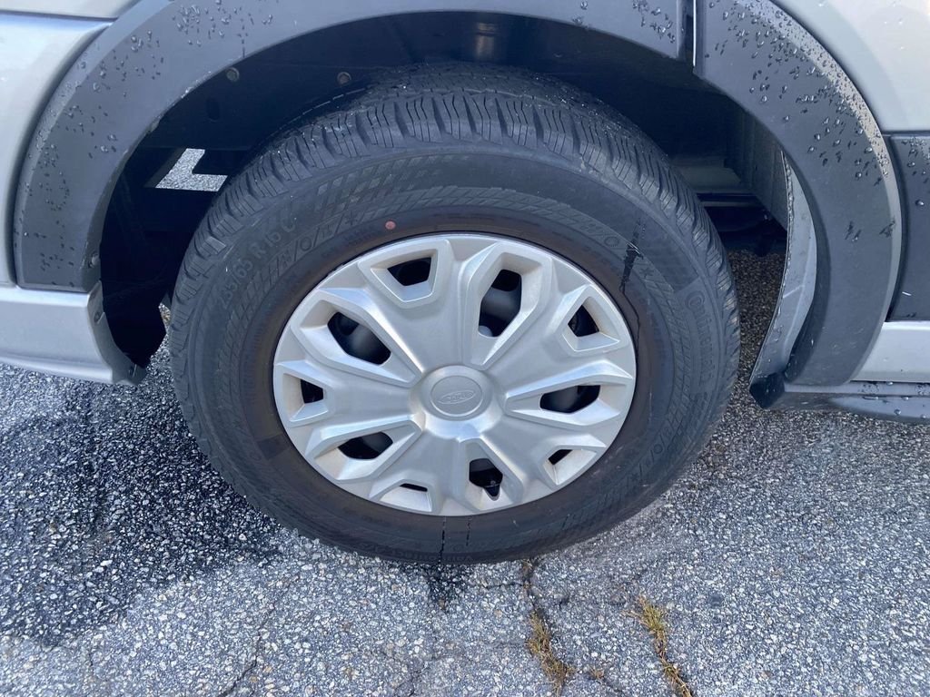 Certified 2024 Ford Transit 350 XLT RWD image 3