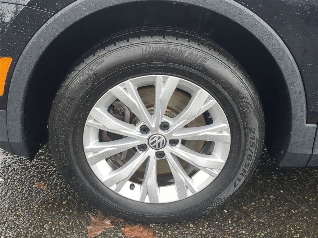 Used 2020 Volkswagen Tiguan S image 28