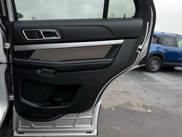 Certified 2017 Ford Explorer XLT w/ Equipment Group 202A image 30