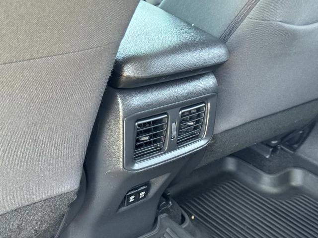 Used 2019 Toyota RAV4 XLE w/ Carpet Mat Package FWD image 25