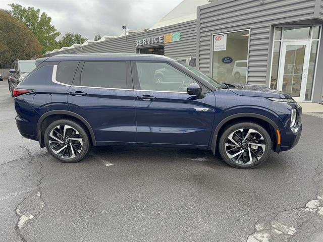 Used 2023 Mitsubishi Outlander SEL AWD/4WD image 4