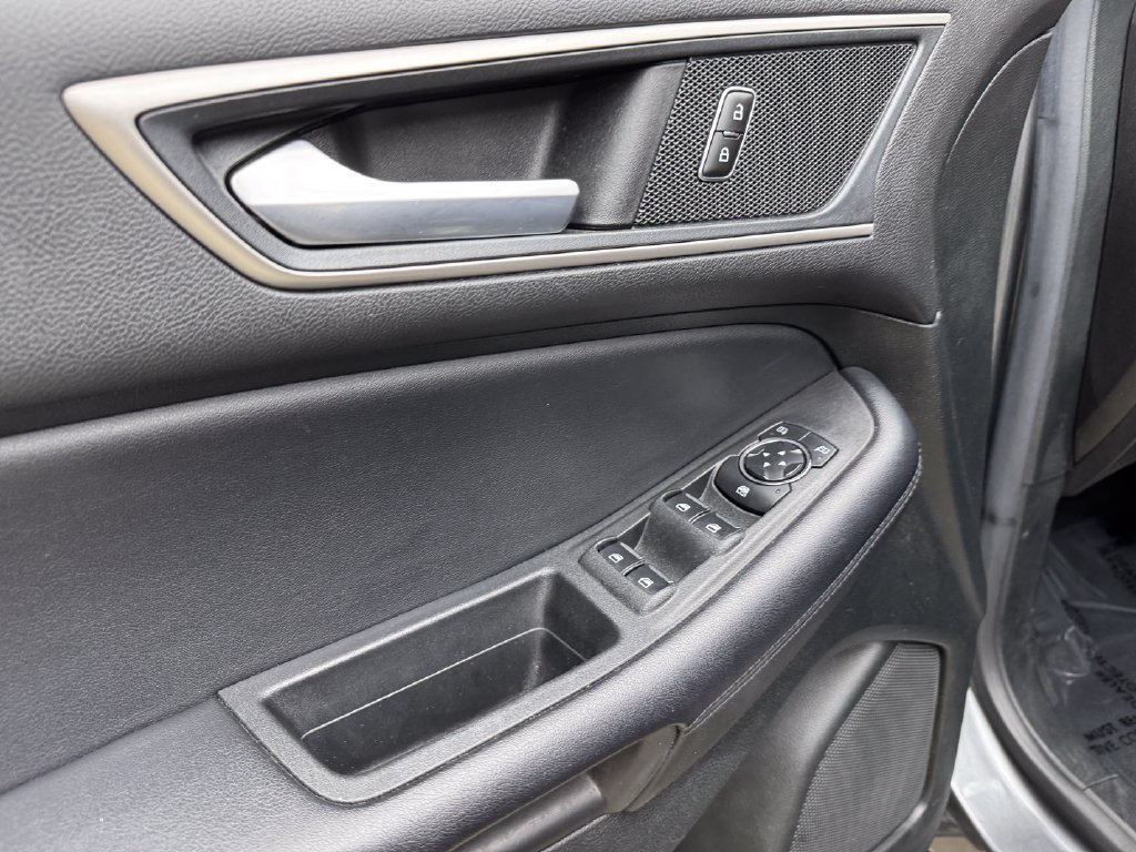 Certified 2023 Ford Edge SEL AWD/4WD image 11