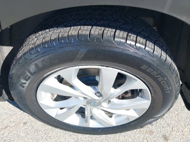 Used 2019 Hyundai Tucson Value AWD/4WD image 13