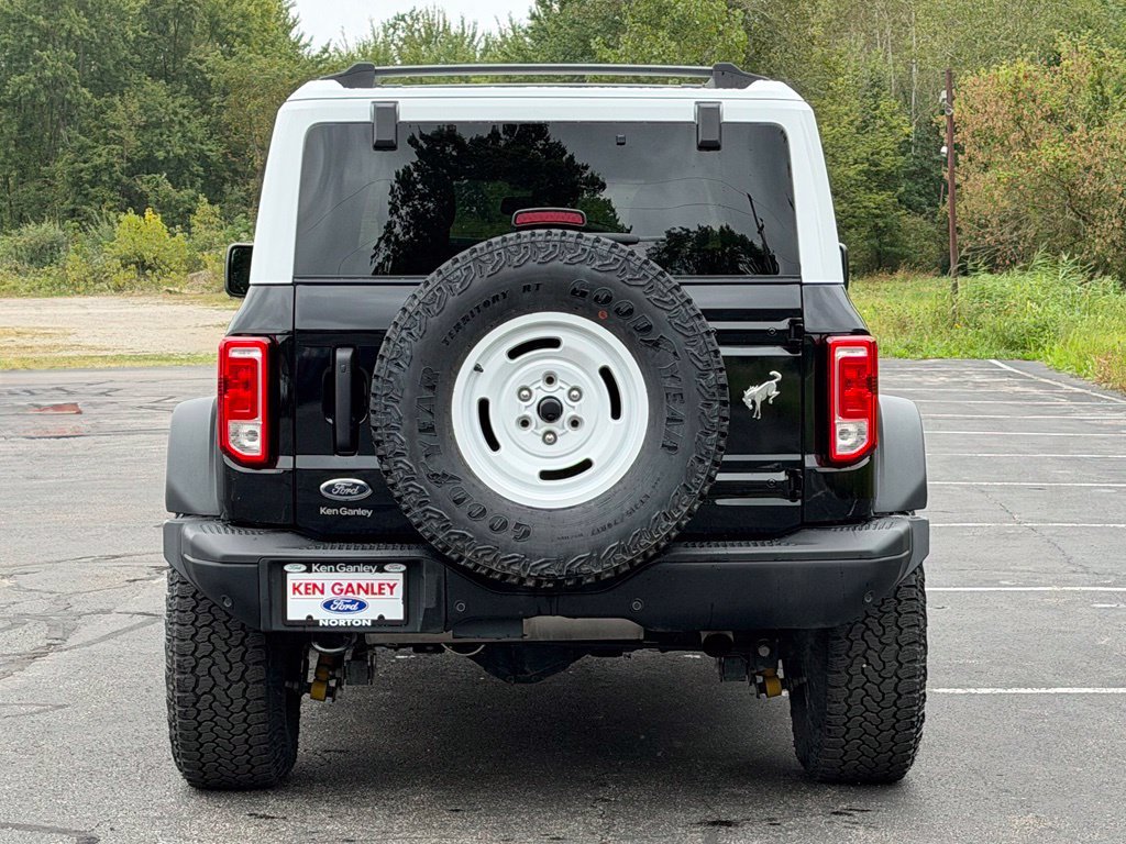 Certified 2025 Ford Bronco Heritage Edition AWD/4WD image 10