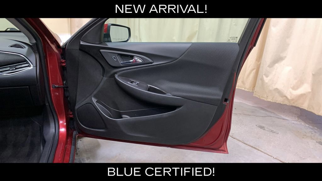 Used 2017 Chevrolet Malibu LT image 13