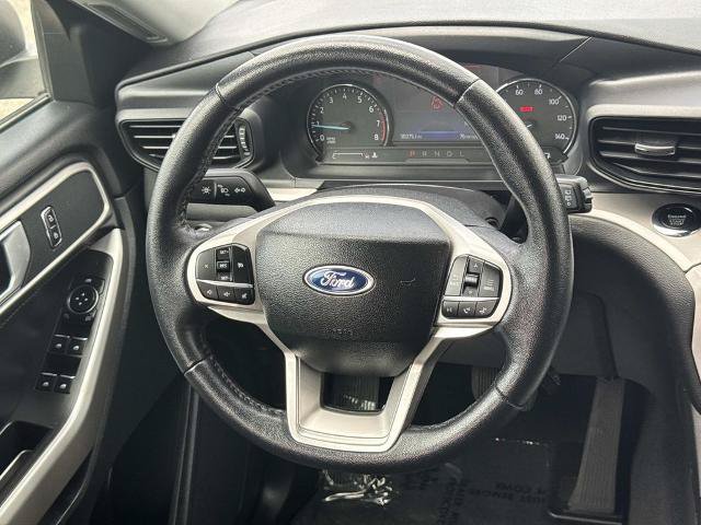 Certified 2023 Ford Explorer XLT RWD image 9