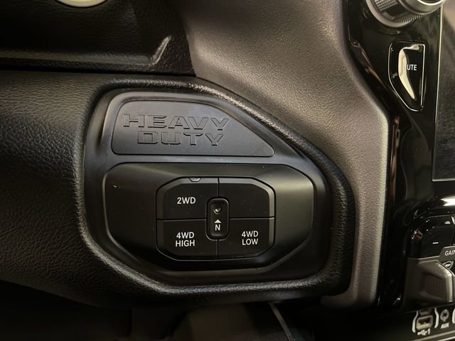 Used 2025 RAM 2500 Laramie AWD/4WD image 13