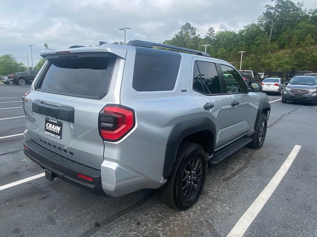 Used 2025 Toyota 4Runner SR5 AWD/4WD image 7