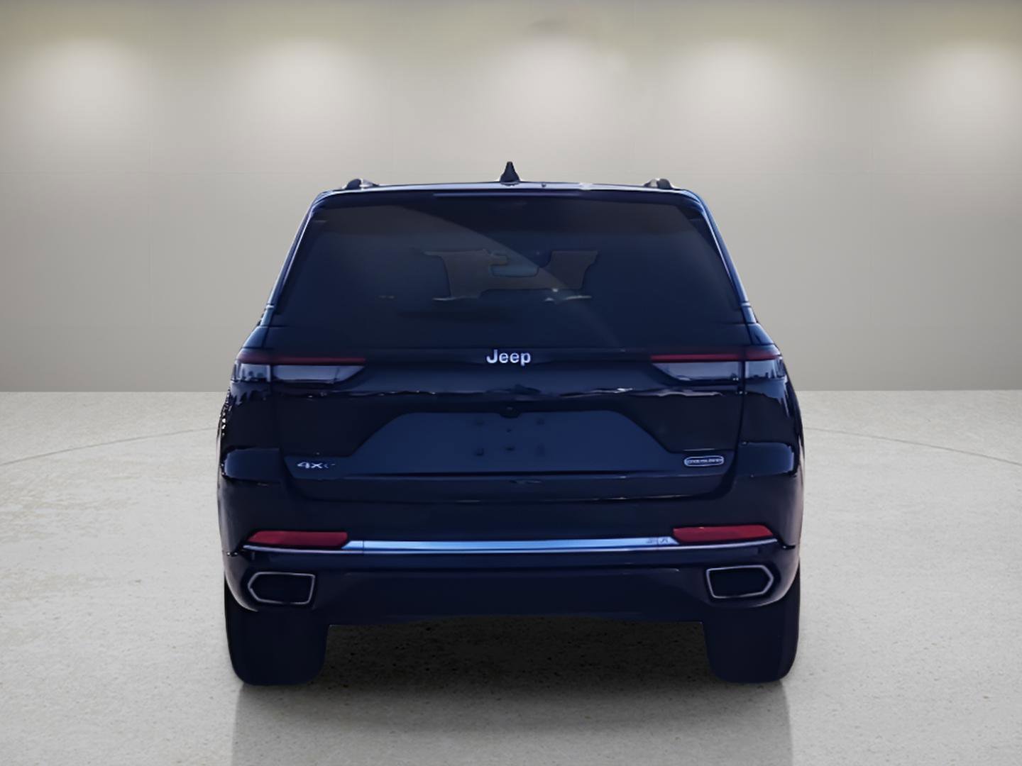 Used 2022 Jeep Grand Cherokee Overland w/ Advanced Protech Group III image 7