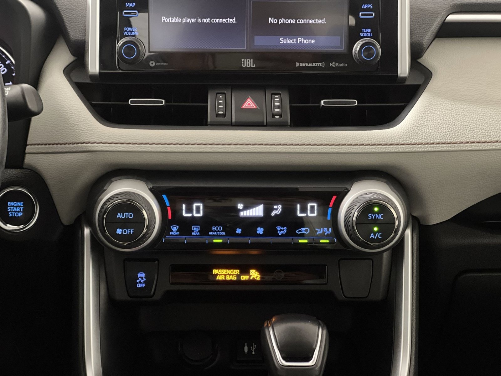 Used 2019 Toyota RAV4 XLE Premium FWD image 20