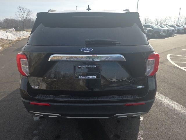 Certified 2020 Ford Explorer XLT w/ Equipment Group 202A image 7