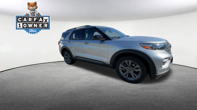 Certified 2023 Ford Explorer XLT w/ Equipment Group 202A AWD/4WD image 2
