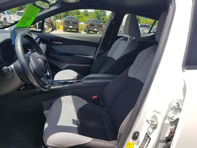 Used 2019 Toyota C-HR XLE FWD image 10