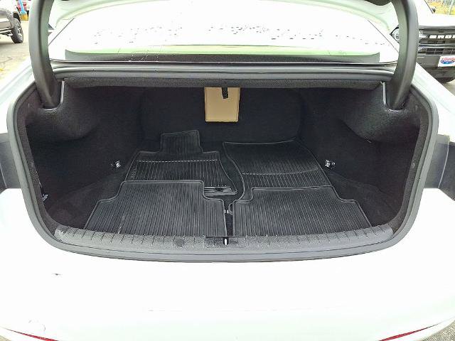 Used 2018 Genesis G80 3.8 image 27