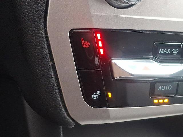 Certified 2022 Ford Explorer XLT w/ Equipment Group 202A image 24