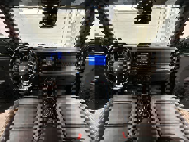 Certified 2022 Ford Bronco Black Diamond image 24