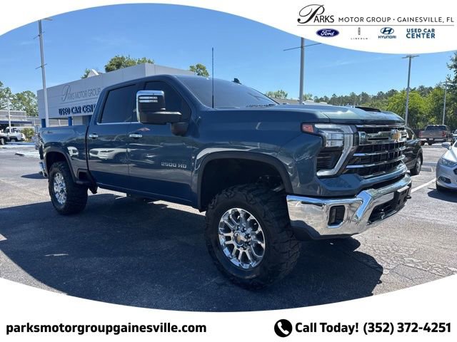 Used 2025 Chevrolet Silverado 2500 LTZ AWD/4WD image 1