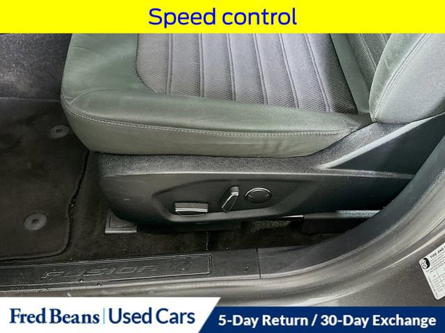 Certified 2020 Ford Fusion SE image 22