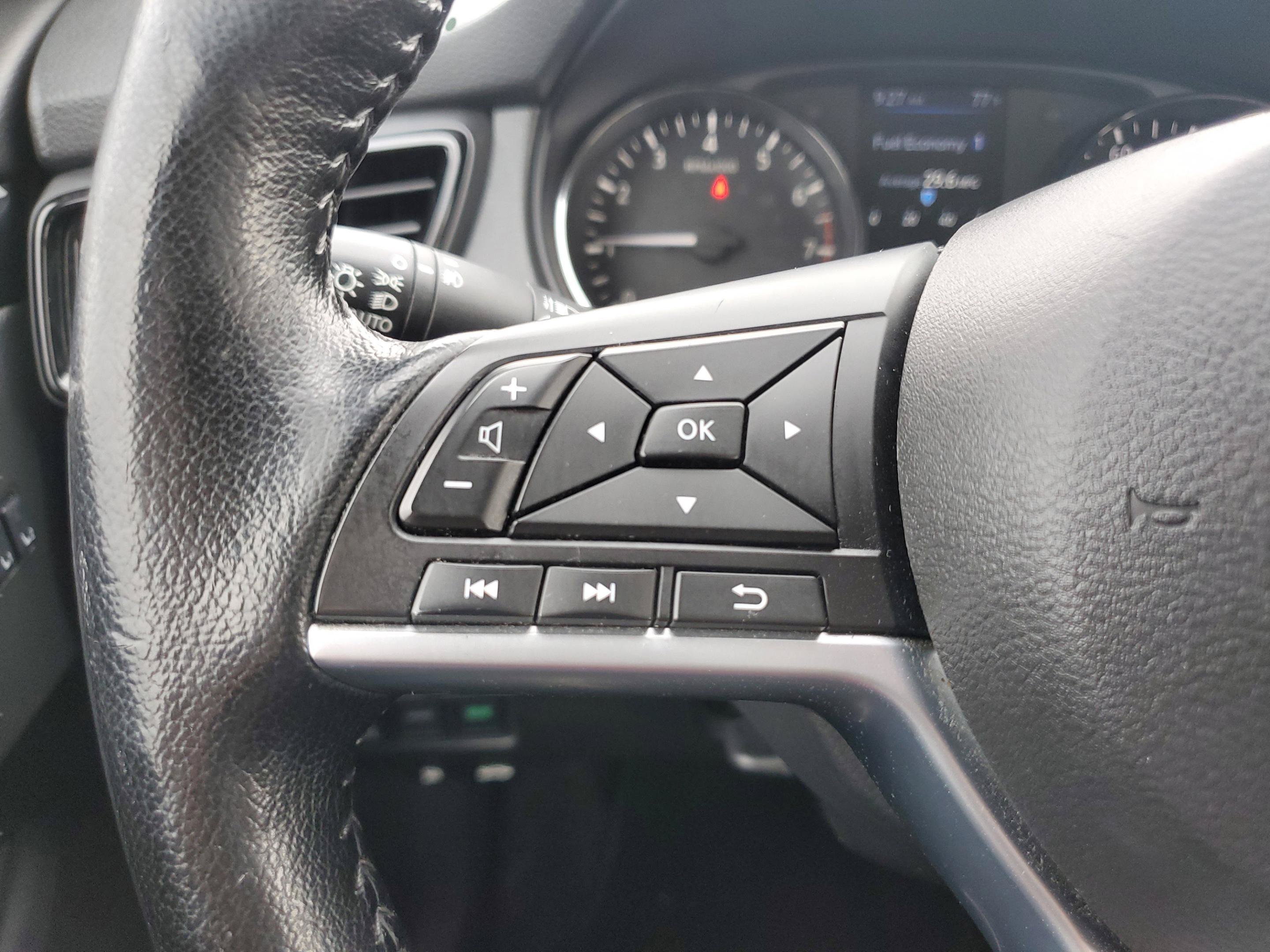 Used 2022 Nissan Rogue Sport SV w/ Technology Package AWD/4WD image 20