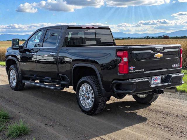 Used 2023 Chevrolet Silverado 3500 High Country image 5