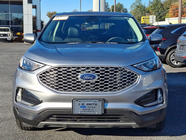 Certified 2024 Ford Edge SEL w/ Convenience Package AWD/4WD image 2