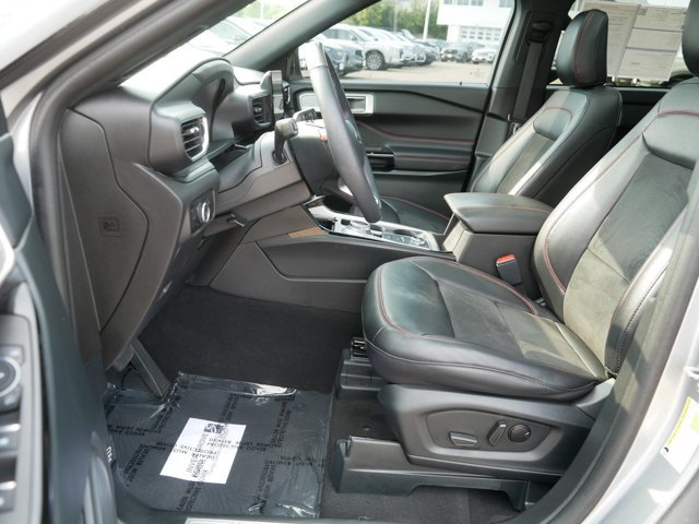 Certified 2024 Ford Explorer ST-Line w/ Class IV Trailer Tow Package AWD/4WD image 12