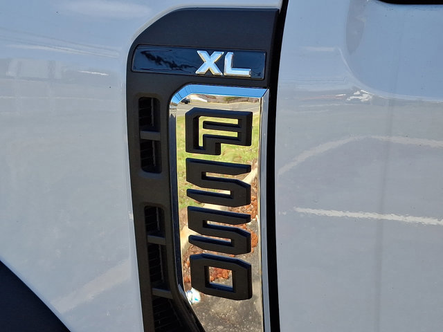 Certified 2025 Ford F550 L Pack Mason Dump w/ XL Chrome Package image 32