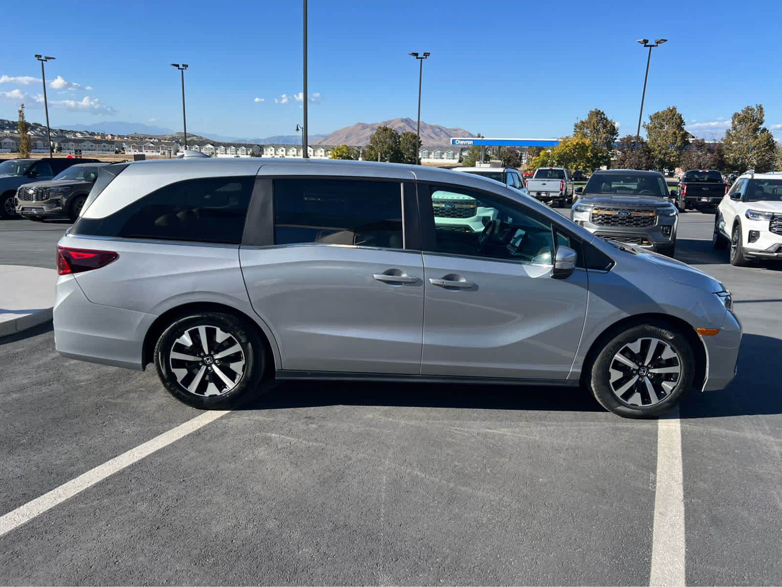 Used 2025 Honda Odyssey EX-L image 15