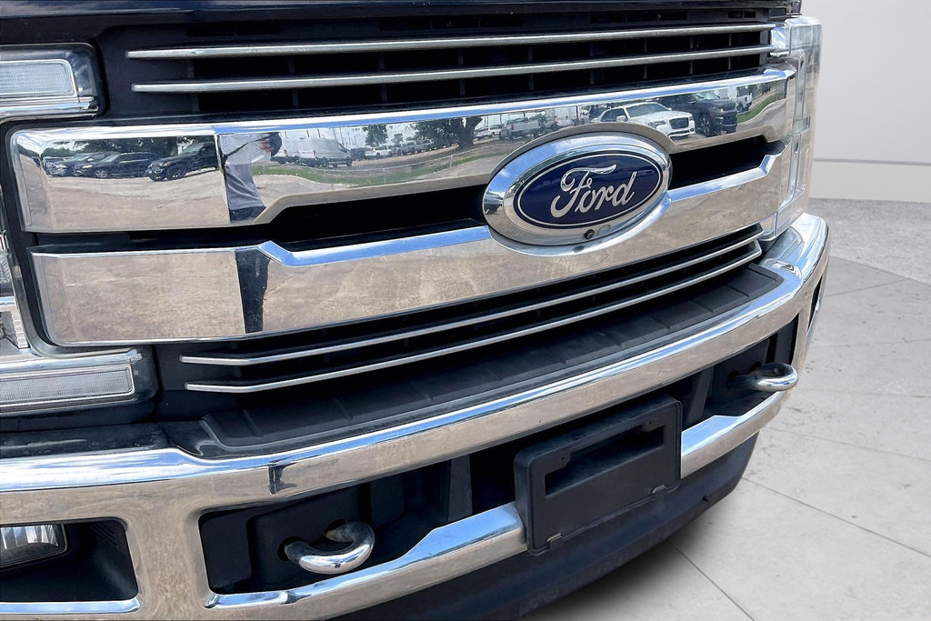 Certified 2018 Ford F350 Lariat w/ Lariat Ultimate Package AWD/4WD image 32