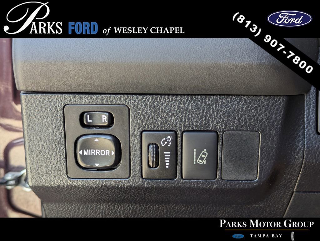 Used 2017 Toyota RAV4 LE image 25