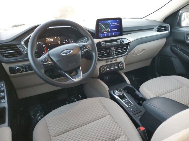 Certified 2020 Ford Escape SE image 12