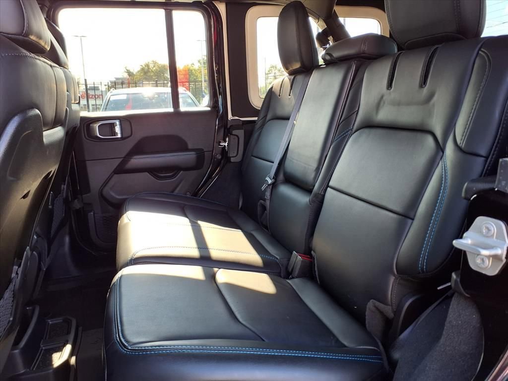 Used 2024 Jeep Wrangler Unlimited Rubicon 4xe image 8