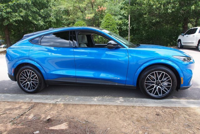 Certified 2025 Ford Mustang Mach-E Premium AWD/4WD image 8