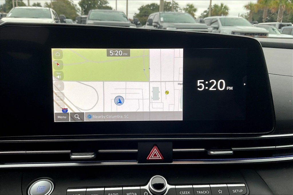 Used 2025 Hyundai Elantra SEL FWD image 14