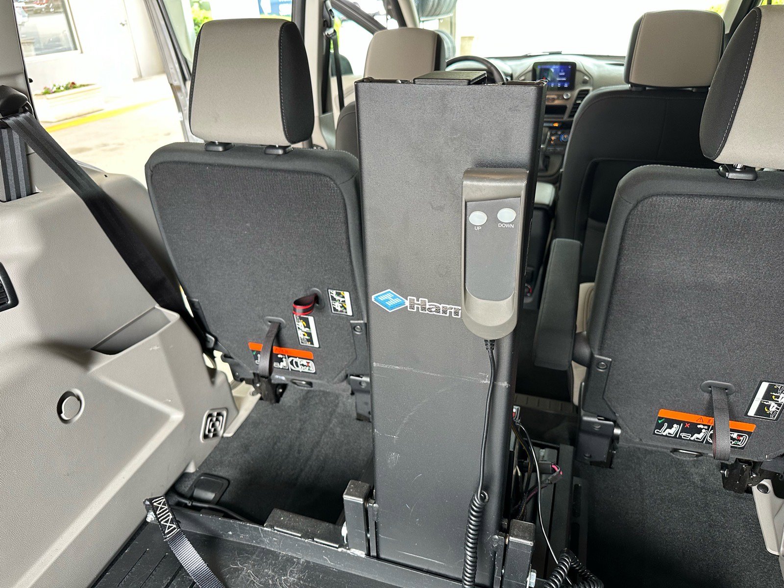Certified 2019 Ford Transit Connect XLT FWD image 23