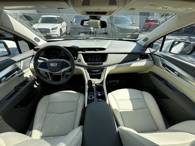 Used 2023 Cadillac XT5 Premium Luxury AWD/4WD image 16
