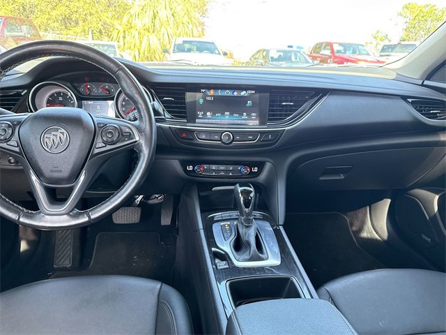 Used 2018 Buick Regal Essence w/ Driver Confidence Package #1 image 23